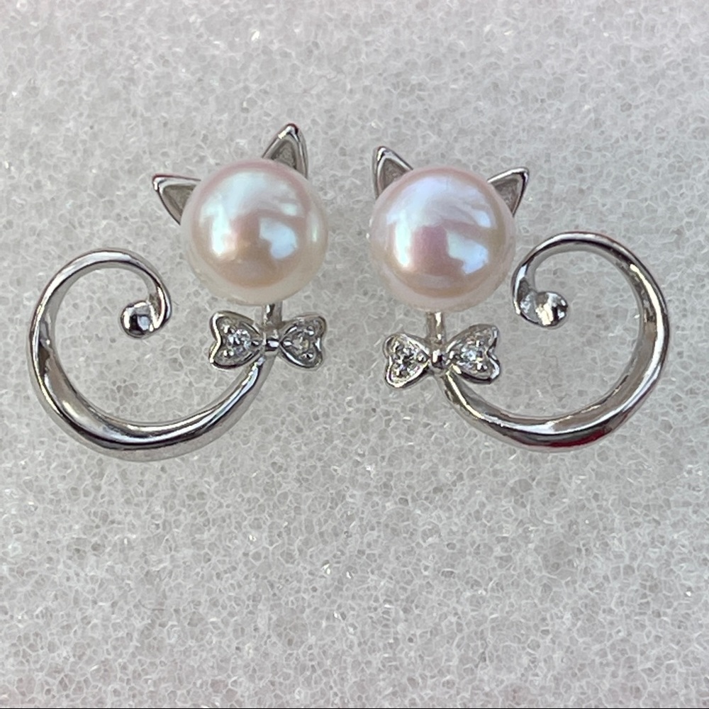 NEW 925S Silver Real 6mm Cultured Freshwater Pearl Cat Shape Stud Earrings